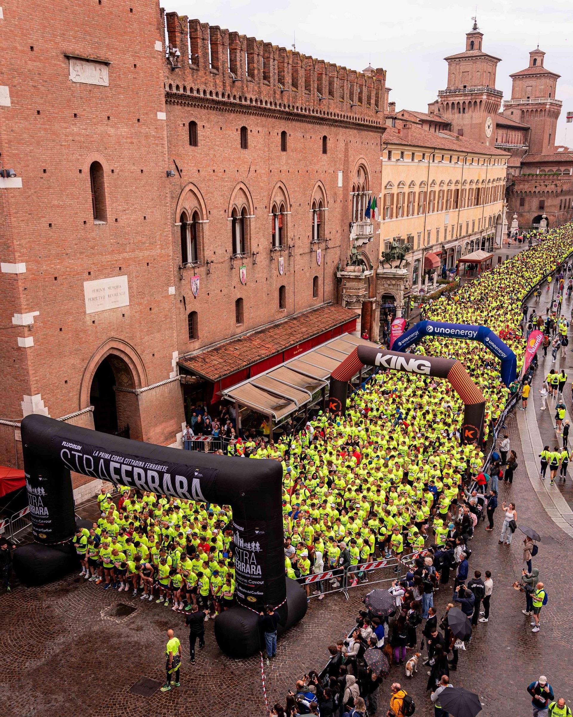 StraFerrara con migliaia di partecipanti nel centro storico